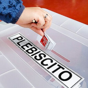 Seminario «Lecciones  del plebiscito del 4S»